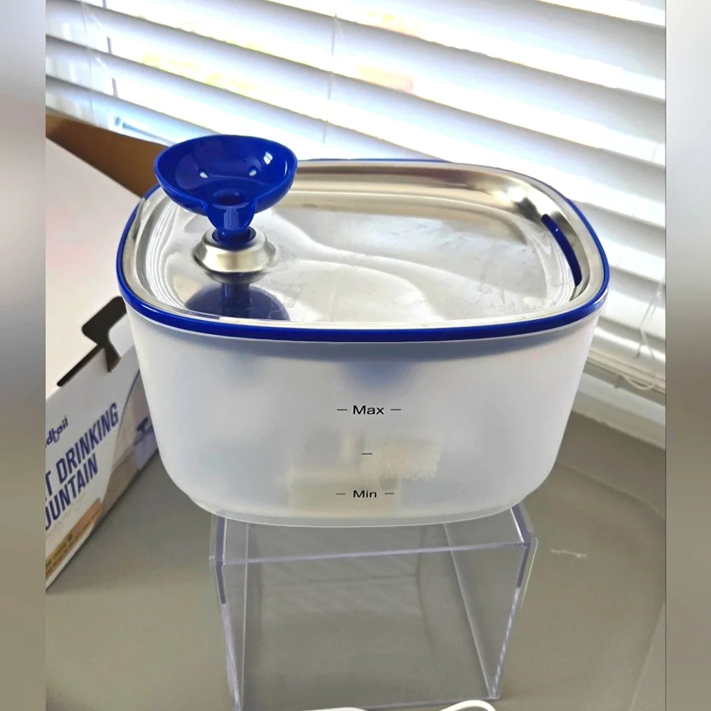 GRANDTAIL Pet Drinking Fountain